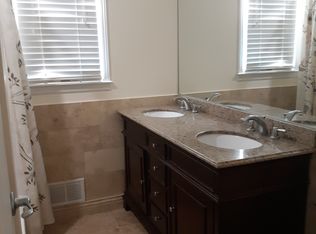 104 Calvert Ave E, Edison, NJ 08820