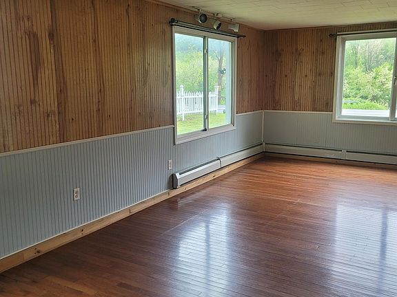 3rd image of 14412 Main St #2