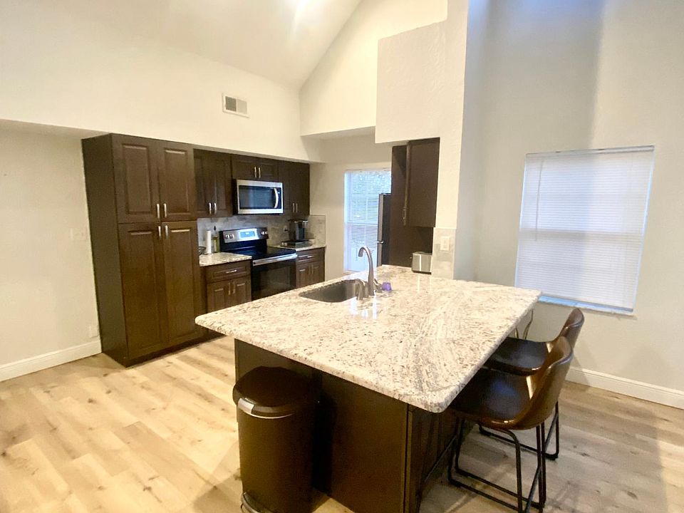 1st image of 10516 Windsor Lake Ct #10516