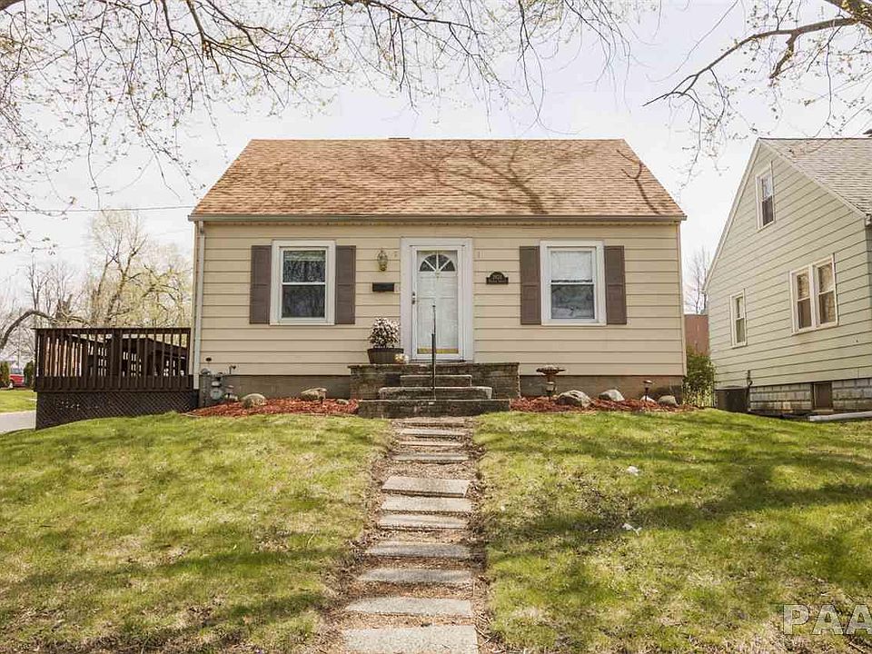 1st image of 3924 N Vincent Ave