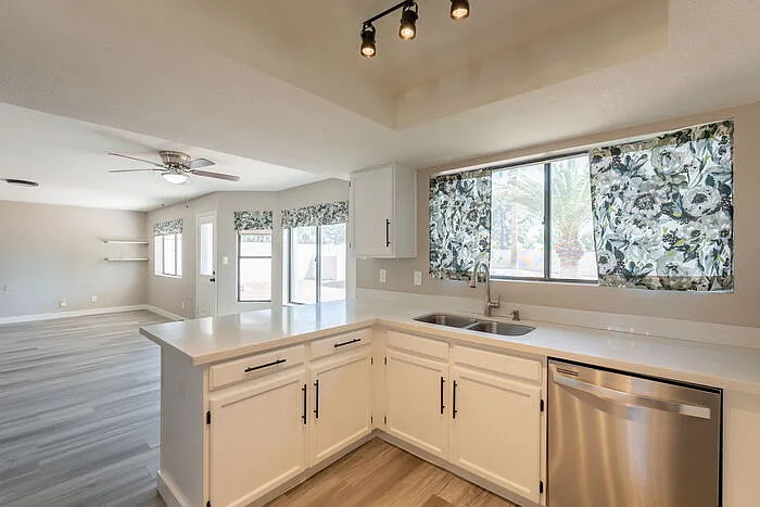 5416 E Glencove St — Photo 23