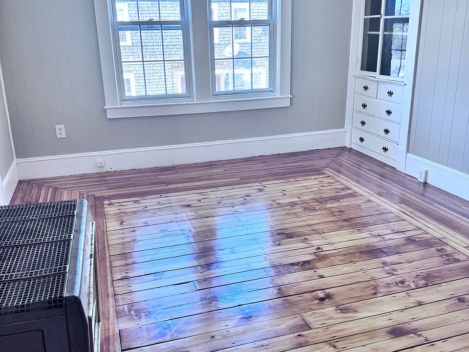 1st image of 150 1/2 Pine St #150-1/2
