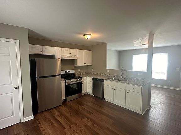 4th image of 2306 E Lakeview Dr APT 514