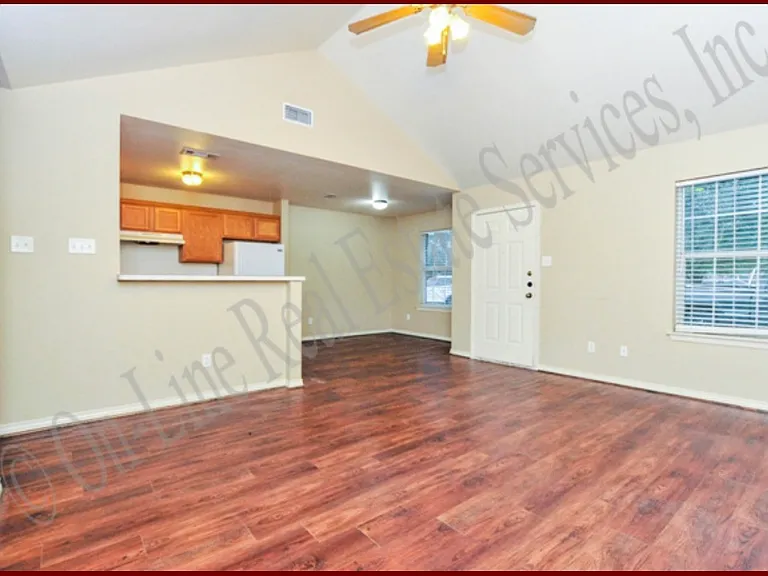 3805 Oldenburg Ln #A — Photo 4