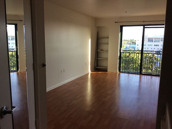 4th image of 5739 SW 72nd St #5739