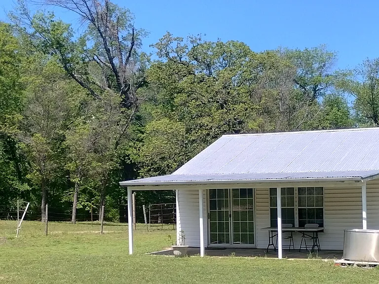 418635 E Texanna Rd #2 — Photo 5