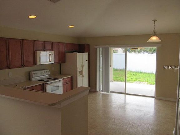 3rd image of 11504 Hammocks Glade Dr