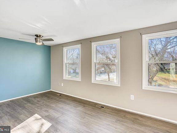 5th image of 3547 Hepburn Ct
