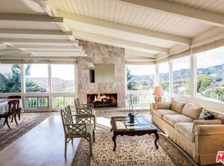 1842 Hollyvista Ave, Los Angeles, CA 90027