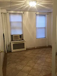 Rented by Kinyu Realty