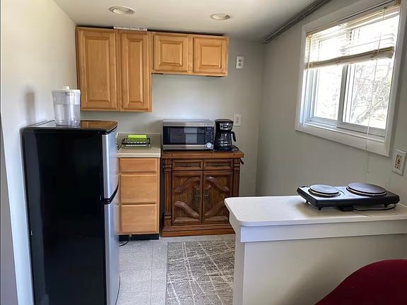 3rd image of 3443 Little Hunting Creek Dr