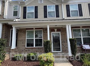 5327 Farm House Trl, Winston Salem, NC 27103