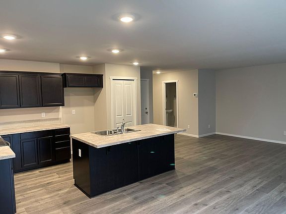 3rd image of 18760 108th Ave E #678