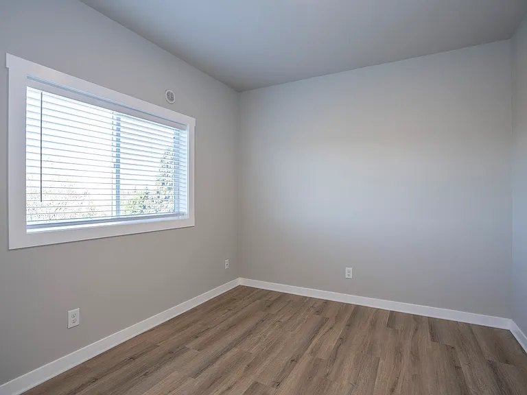 630 N Trafton St — Photo 10