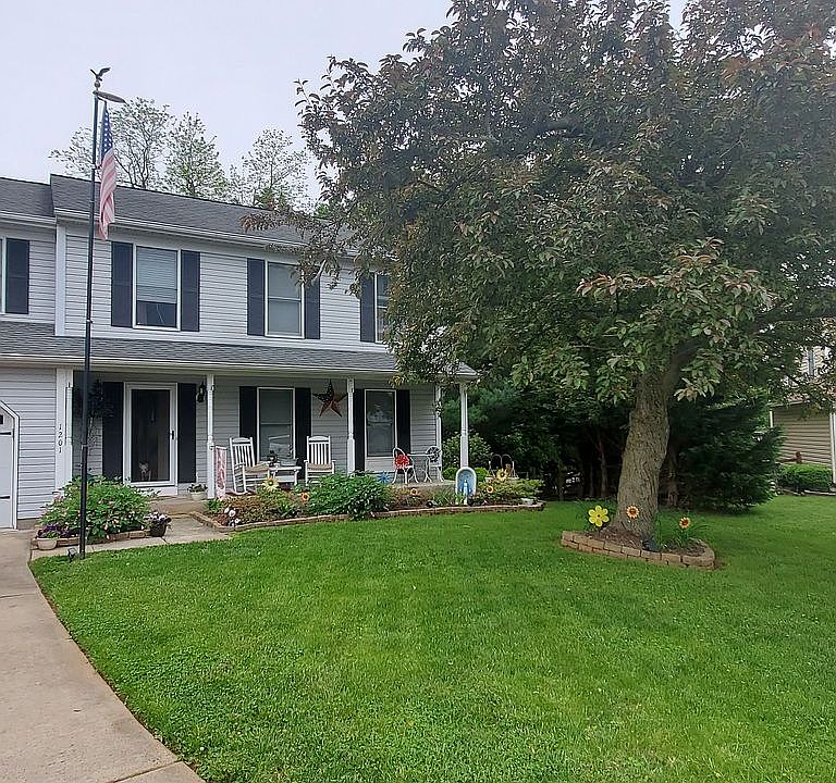 2nd image of 1201 Fergus Ct