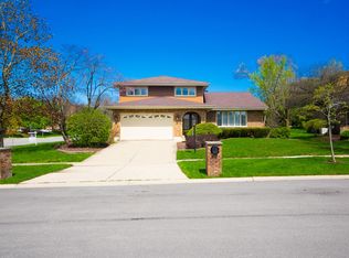 622 Chippewa Ln, Darien, IL