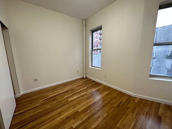 4th image of 108 E 4th St APT 28
