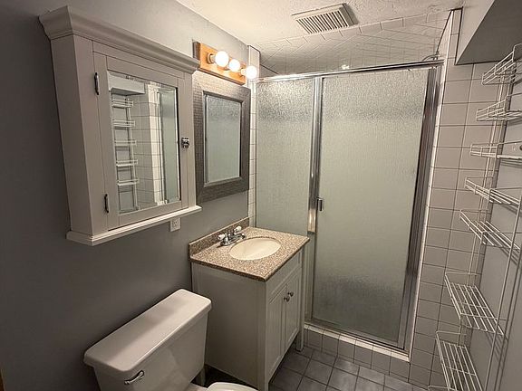 5th image of 443 N Laguna St