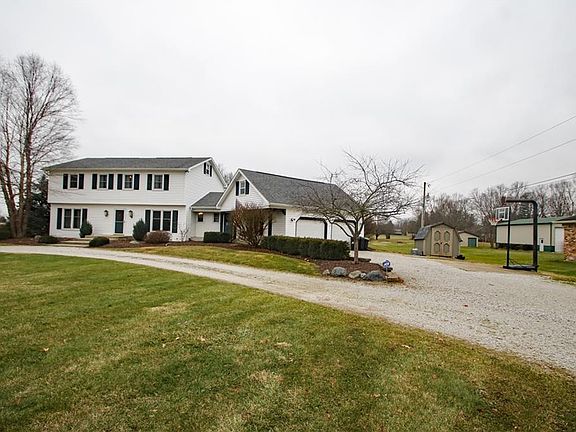 3rd image of 5565 E County Road 700 N