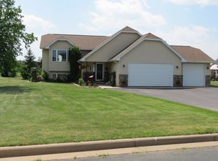 W1143 Whitetail Run, Spring Valley, WI 54767