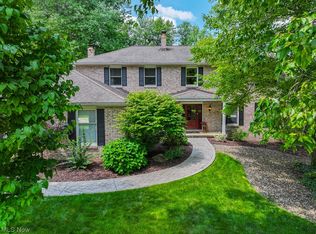 9414 Sherwood Trl, Brecksville, OH 44141