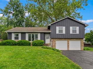 9916 Floyd St, Overland Park, KS 66212