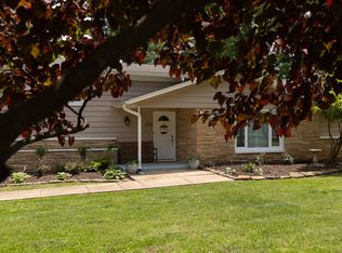 1710 S Ranch Dr, Springfield, MO 65809