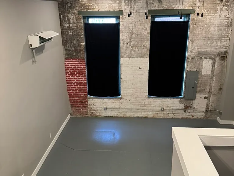 223 W 3rd St #108 — Photo 15