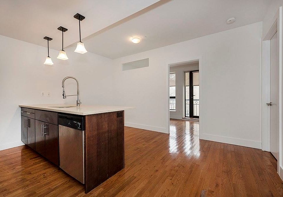 1st image of 80 Meserole St #F3