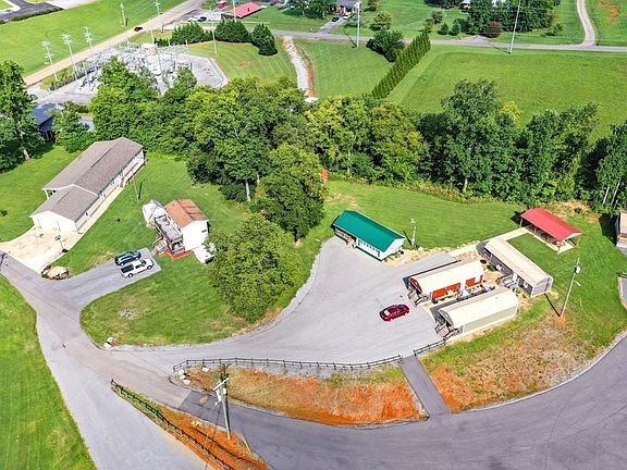 4th image of 104 Circle Rd