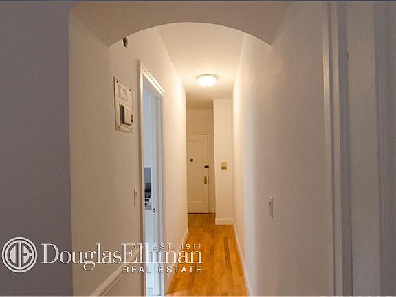 3rd image of 153 E 96th St APT 4H