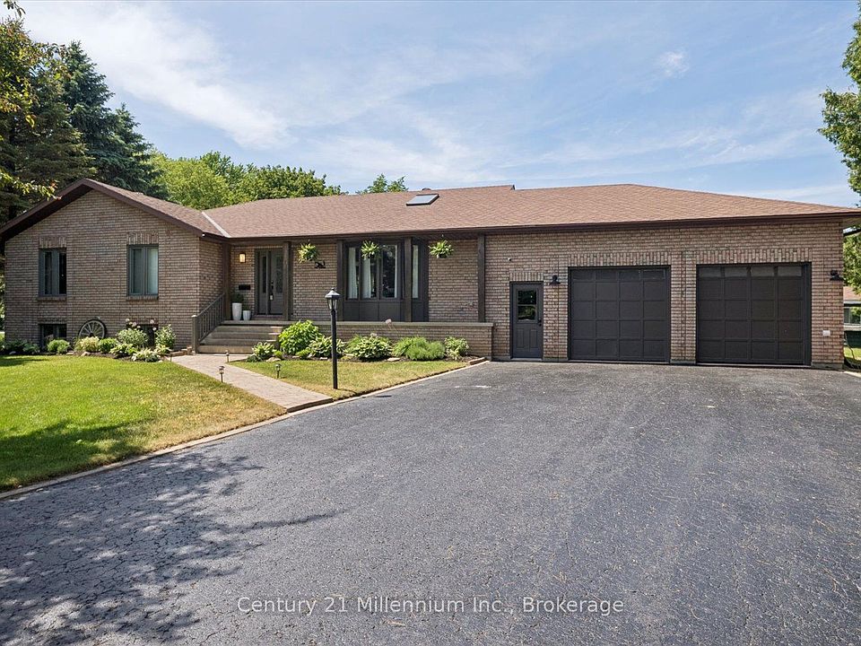 1st image of 4 Blackburn Ave