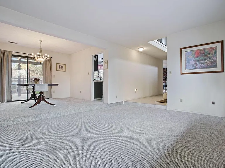 5205 Verdi Way — Photo 20