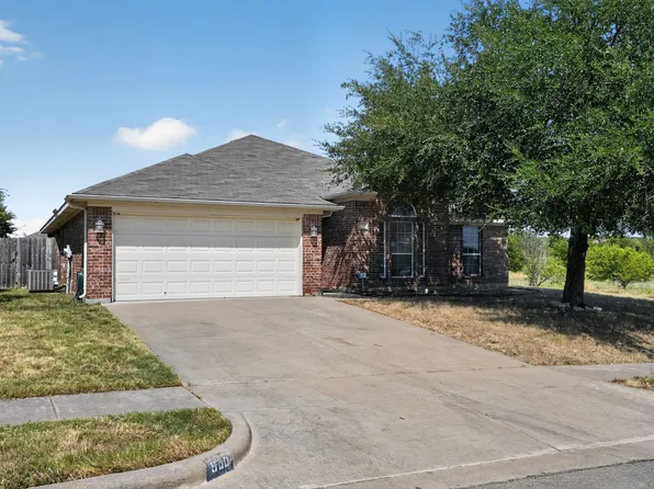 900 Mistflower Ave, Burleson, TX 76028
