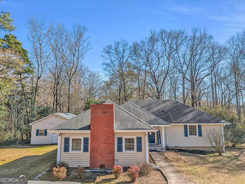 1st image of 70 Newton Ridge Dr