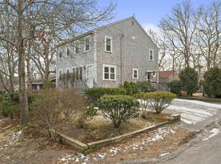 34 Windsor Dr, Plymouth, MA 02360