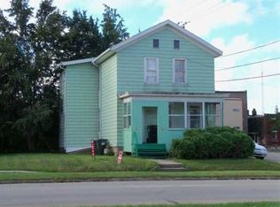 407 E 4th St, Sterling, IL 61081