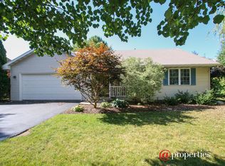 210 Penny Ln, Lake Geneva, WI 53147