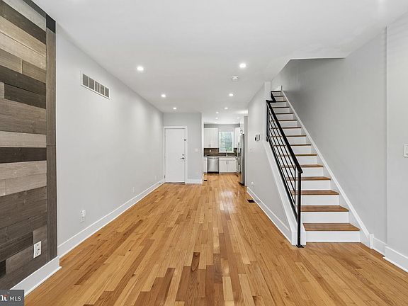 3rd image of 3825 Mount Vernon St