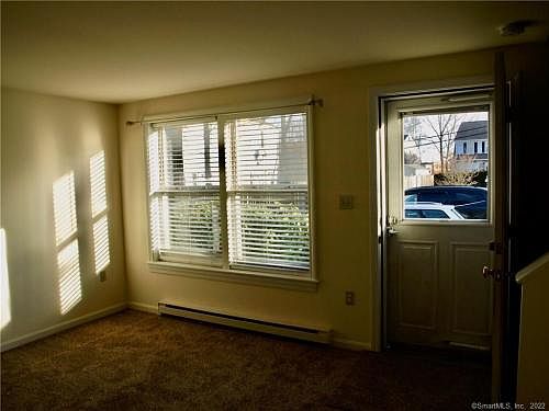 4th image of 5 1/2 Lenox Ave #B