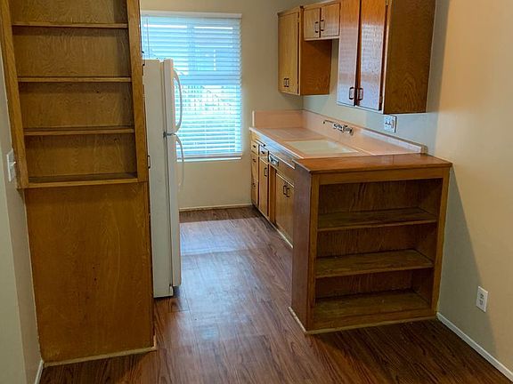 3rd image of 816 N Azusa Ave #8697709
