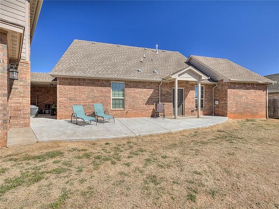 4th image of 15617 Colonia Bella Dr