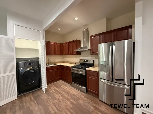 306 East 105th Street image 3 of 24