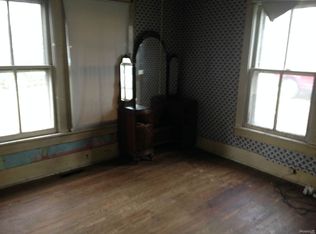 135 Williams St, Abingdon, VA 24210