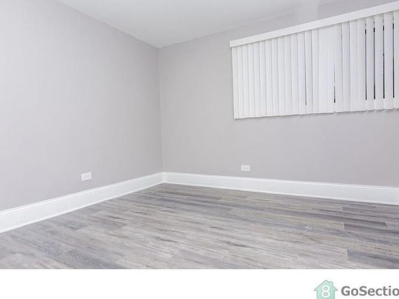 4th image of 7640 S Stewart Ave #412