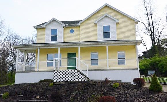 1st image of 273 Cresthaven Dr