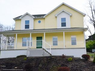 273 Cresthaven Dr, Lawrenceburg, IN 47025