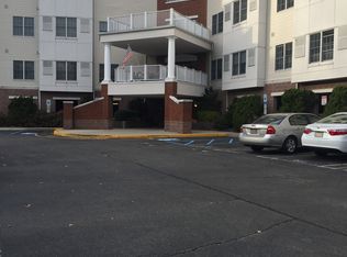 189 Forest Ave APT 403, Paramus, NJ 07652