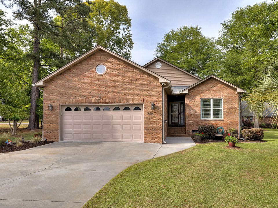 1st image of 505 Oak Hill Dr