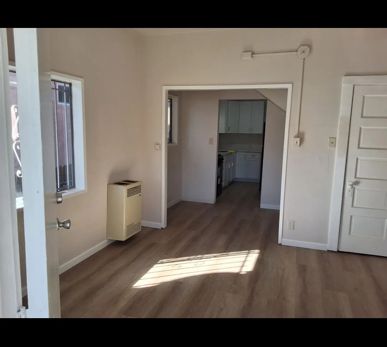 1 bed, 950 sqft, $2,000 — Photo 2